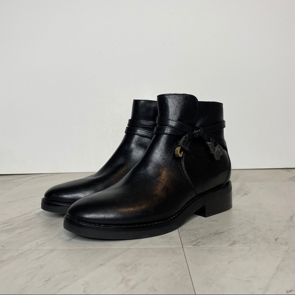 New! Cole Haan Railyn Black Leather Bootie 7B - Picture 12 of 12